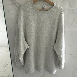 Gildan Light Gray Crewneck Sweatshirt
